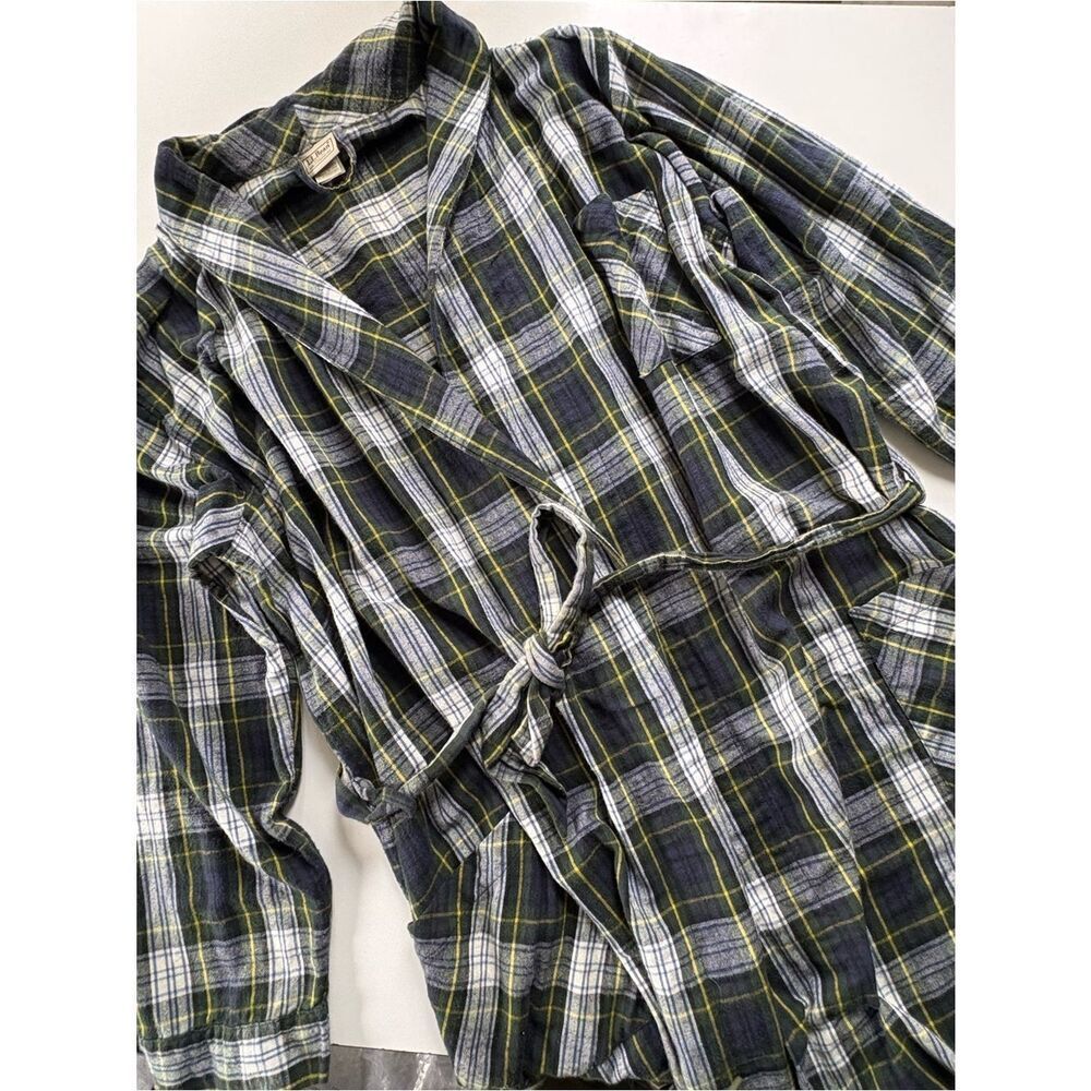L.L. Bean Flannel Robe Large